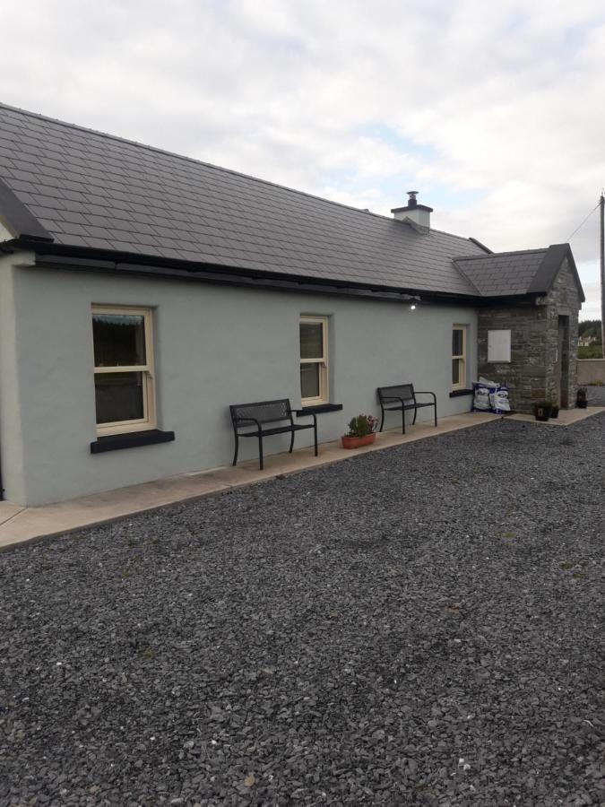 Liams Cottage Between Doolin And Lisdoonvarna Exterior foto